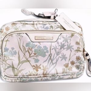 Nip VS luxury bridal bag sold out on vs limited ed ivory bouquet